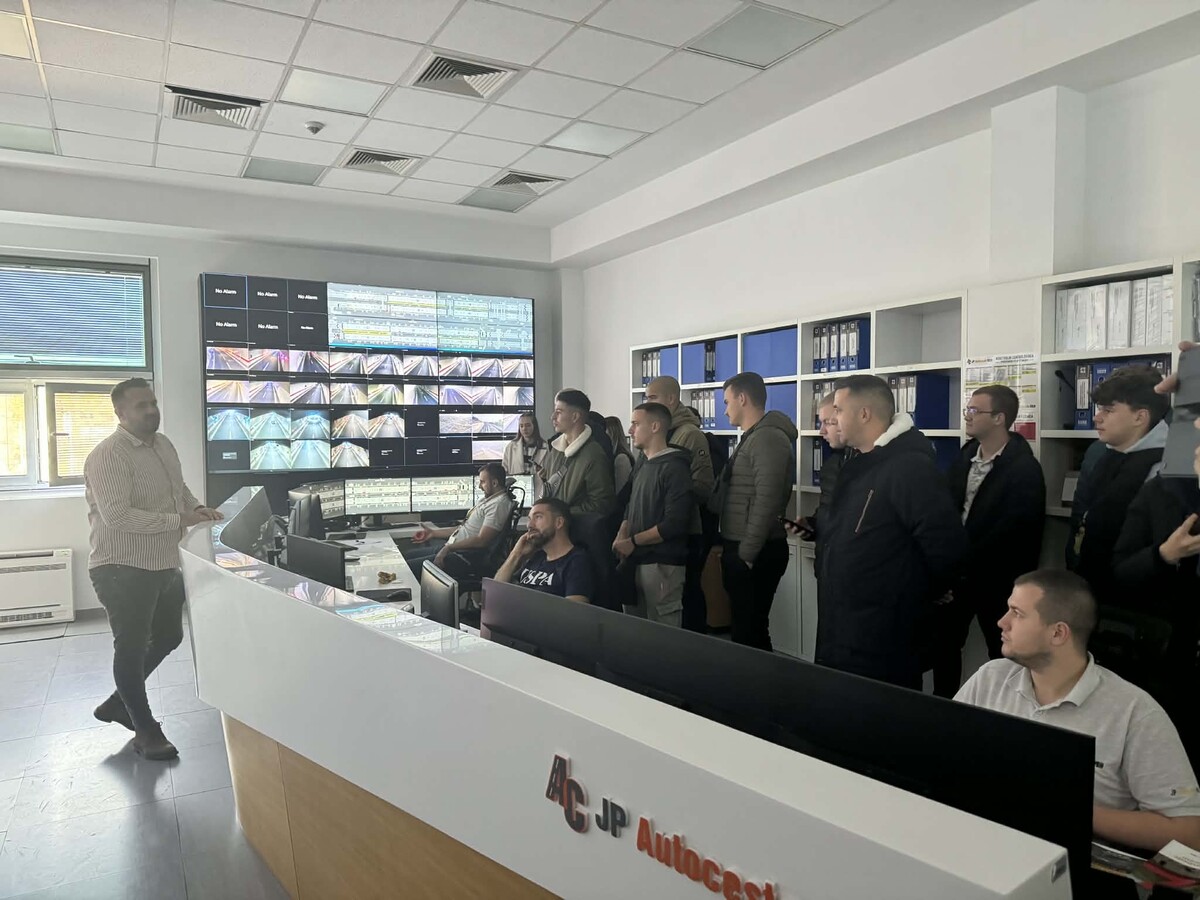 1763378560_691b05809f088