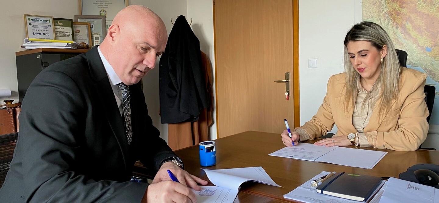 1764594261_692d92554c223