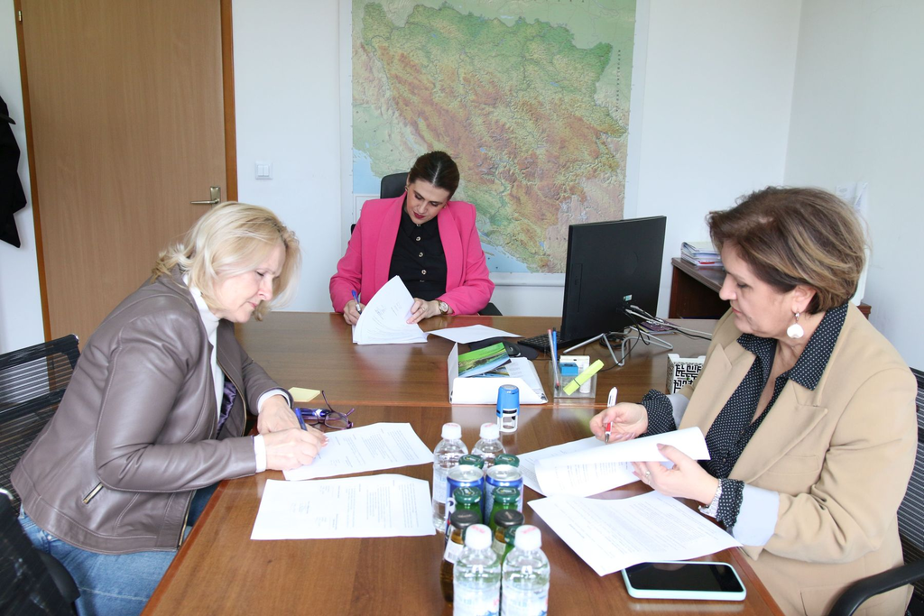 Potpisan Sporazum o saradnji na projektu „Zelene zajednice“ Fokus na održivi razvoj regije jezera Modrac