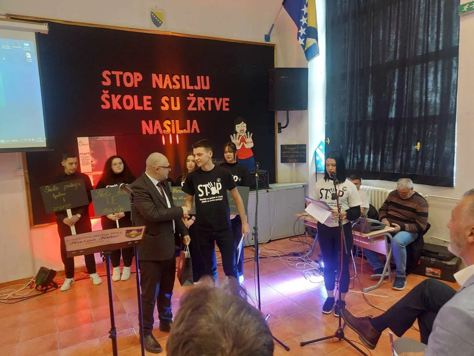 Učenici MSŠ „Hasan Kikić“ u Gradačcu složno protiv vršnjačkog nasilja