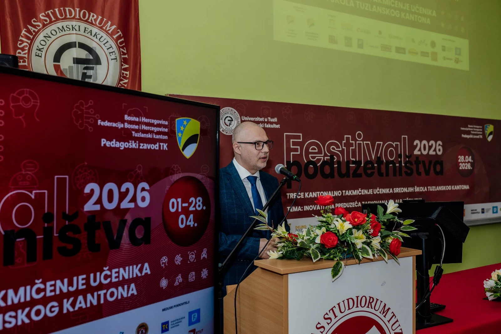 Od ideje do rješenja: Srednjoškolci iz Tuzlanskog kantona predstavili projekte budućnosti